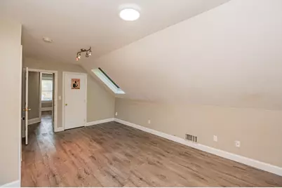 19 Lynn St, Peabody, MA 01960 - Photo 16