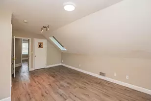19 Lynn St, Peabody, MA 01960 - Photo 16