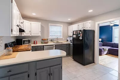 45 S Pine St, Haverhill, MA 01835 - Photo 12