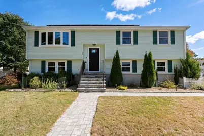 20 Humboldt Ave, Burlington, MA 01803 - Photo 1