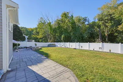 39 Candy Ln, Brockton, MA 02301 - Photo 8