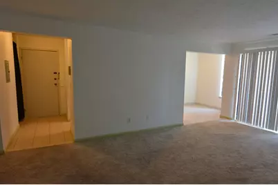 36 Shrewsbury Green Dr #E, Shrewsbury, MA 01545 - Photo 8