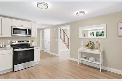 1078 Granby Rd, Chicopee, MA 01020 - Photo 8