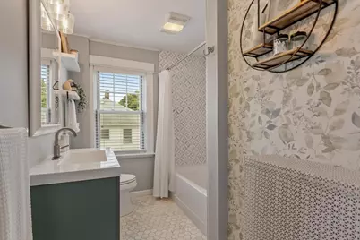 48 Walnut St, Hudson, MA 01749 - Photo 20