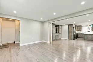 47 Rosedale Rd, Watertown, MA 02472 - Photo 8