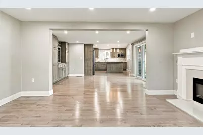 47 Rosedale Rd, Watertown, MA 02472 - Photo 6