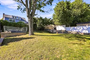 47 Rosedale Rd, Watertown, MA 02472 - Photo 40