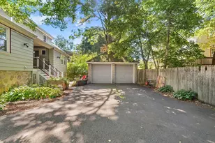 105 Walk Hill St, Boston, MA 02130 - Photo 24