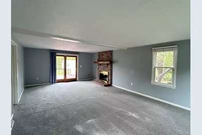 42 Edgewood Rd, Southborough, MA 01772 - Photo 6