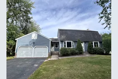 42 Edgewood Rd, Southborough, MA 01772 - Photo 1