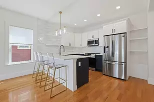 54 Bloomfield St, Boston, MA 02124 - Photo 12