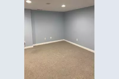 16 Hazen Ave #B, Haverhill, MA 01830 - Photo 8