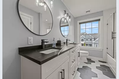 2 Oneil Way, Saugus, MA 01906 - Photo 18