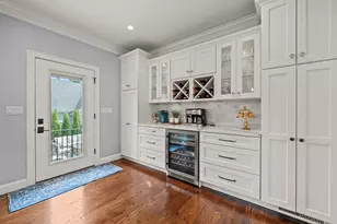 2 Oneil Wy, Saugus, MA 01906 - Photo 6