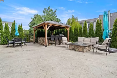 2 Oneil Way, Saugus, MA 01906 - Photo 34