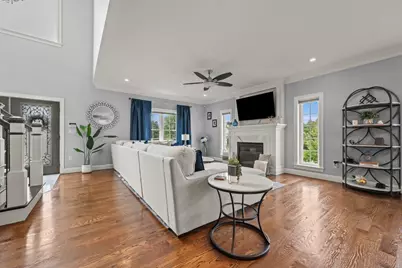 2 Oneil Way, Saugus, MA 01906 - Photo 8
