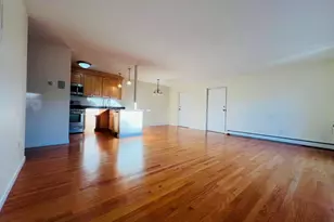 8 Crescent Dr, Andover, MA 01810 - Photo 4