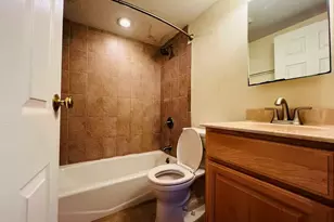 8 Crescent Dr, Andover, MA 01810 - Photo 10