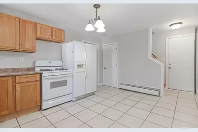 147- 1/2 Oak St, Clinton, MA 01510 - Photo 6