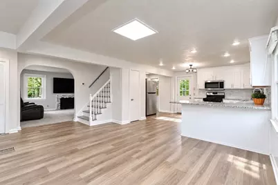 176 Meadow St, Westfield, MA 01085 - Photo 4