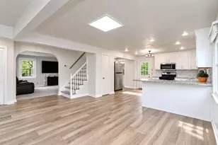 176 Meadow St, Westfield, MA 01085 - Photo 4