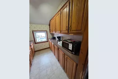 547 Robeson #shared apt., Fall River, MA 02720 - Photo 4