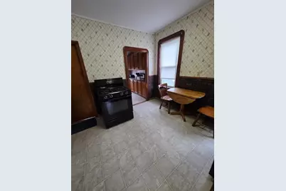547 Robeson #shared apt., Fall River, MA 02720 - Photo 16