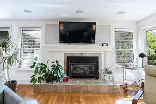 15 Harding St, New Bedford, MA 02740 - Photo 6