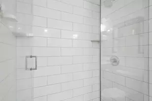 5205 Washington St, Boston, MA 02132 - Photo 16
