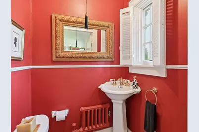 131 Wenonah Rd, Longmeadow, MA 01106 - Photo 12