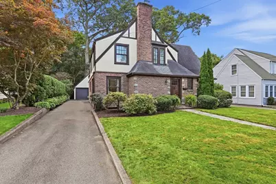 131 Wenonah Rd, Longmeadow, MA 01106 - Photo 2