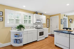 131 Wenonah Rd, Longmeadow, MA 01106 - Photo 24