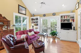 131 Wenonah Rd, Longmeadow, MA 01106 - Photo 16