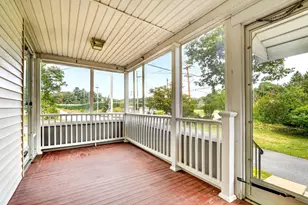 25 Spring St, Foxboro, MA 02035 - Photo 30