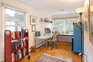 29 Pinecliff Rd, Boston, MA 02132 - Photo 20