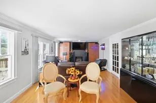 24 Goodnow Ln, Framingham, MA 01702 - Photo 6