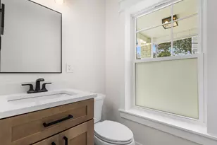 256 Weetamoe St, Fall River, MA 02720 - Photo 8