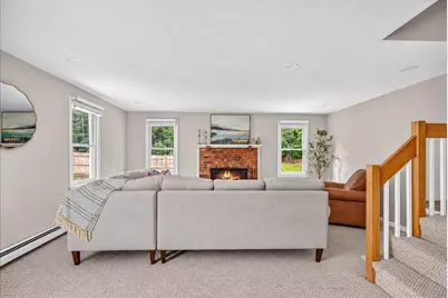 8 Craig St #8, Plymouth, MA 02360 - Photo 4