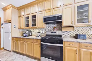 100 Buttonwood St, Boston, MA 02125 - Photo 14