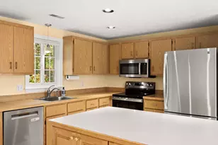 236 Sherburne Ave, Tyngsborough, MA 01879 - Photo 4