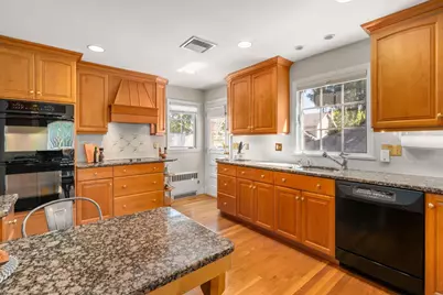 142 Claflin Street, Belmont, MA 02478 - Photo 10