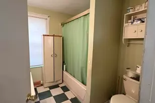 126 W 6th St, Lowell, MA 01850 - Photo 8