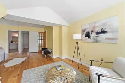 31 Gates St, Holyoke, MA 01040 - Photo 24