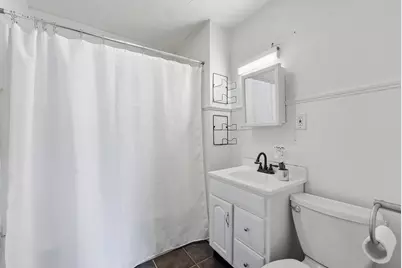 31 Gates St, Holyoke, MA 01040 - Photo 28