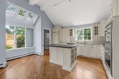 10 Floret Cir #10, Hingham, MA 02043 - Photo 4