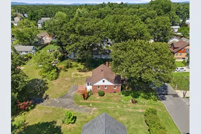 78 Wollaston St, Springfield, MA 01119 - Photo 36