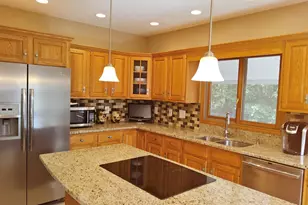 63 Pleasant St, Rockland, MA 02370 - Photo 10