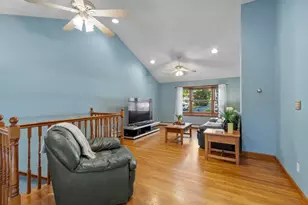 405 Salem St, Wilmington, MA 01887 - Photo 8