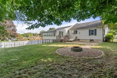 202 Essex St, Marlborough, MA 01752 - Photo 30
