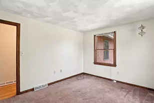 2 Clifford Rd, Burlington, MA 01803 - Photo 32